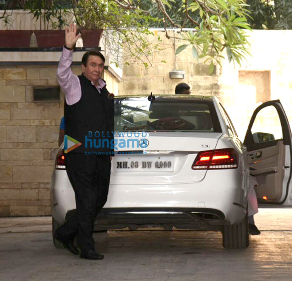 kapoor family spotted for christmas lunch at kunal kapoors residence 2