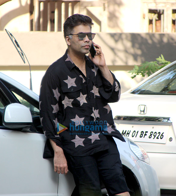 karan johar spotted at sidharth malhotras house 4