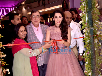Karisma Kapoor graces the opening of Neeru's showroom at Infinity Malad