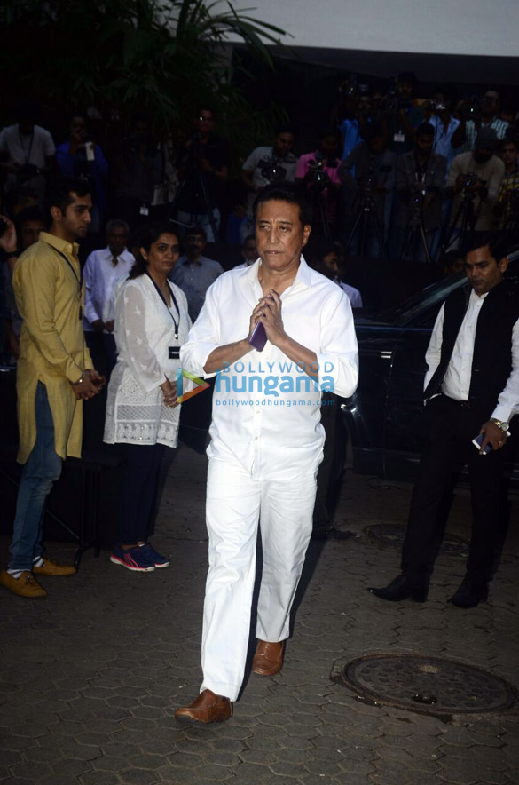 members of bollywood fraternity attend shashi kapoors chautha8 4