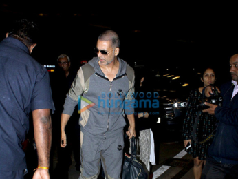 Priyanka Chopra, Akshay Kumar and others snapped at the airport