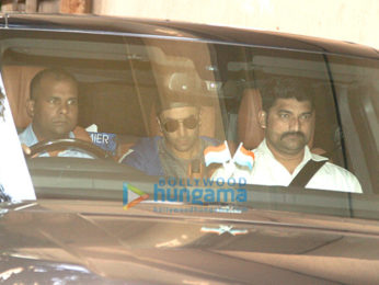Ranbir Kapoor spotted at Khar