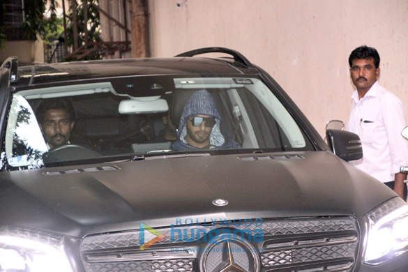 ranveer singh snapped in mumbai 2