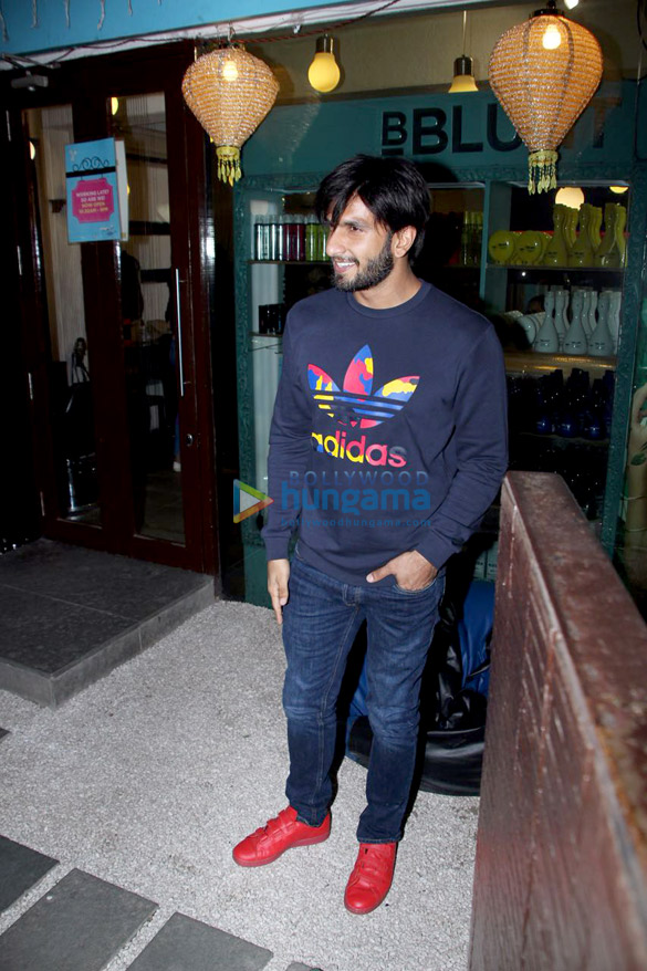 ranveer singh spotted outside bblunt 4