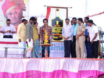 Sachin Tendulkar visits his adopted village Donja in Marathwada