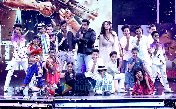 Salman Khan and Katrina Kaif on the sets of ‘Super Dancer Chapter 2’