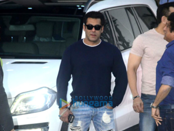 Salman Khan snapped returning from the Dabbang Tour
