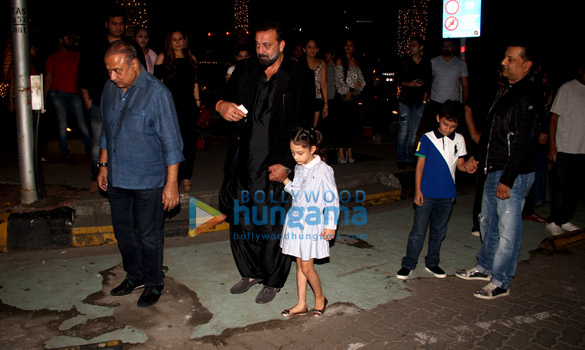 sanjay dutt snapped with his family at yautcha in bandra 3