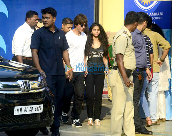 shah rukh khan and suhana khan spotted at dhirubhai ambani international school 2