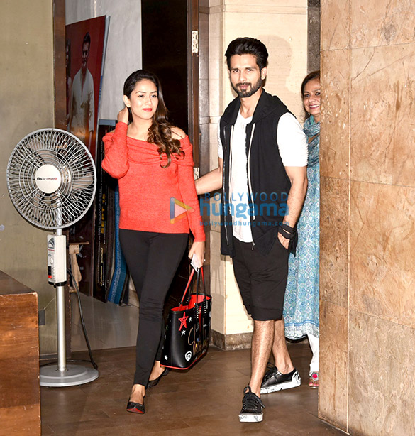 shahid kapoor mira rajput janhvi kapoor and others at ishaan khatters beyond the clouds screening 2