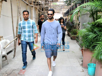 Shahid Kapoor snapped at a salon