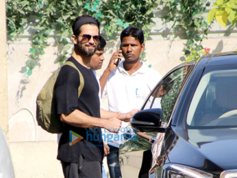 Shahid Kapoor snapped at the gym