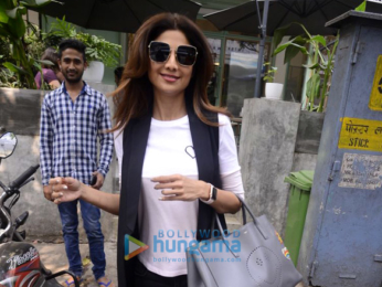 Shilpa Shetty and Elli Avram spotted at Kitchen Garden