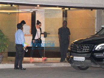 Shraddha Kapoor snapped at Aditya Roy Kapoor's house