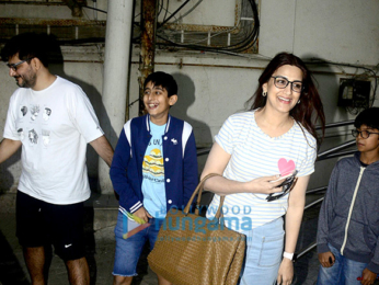 Sonali Bendre snapped with family at Juhu PVR