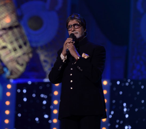 Star Screen Awards 2017 Amitabh Bachchan pays emotiKhanna