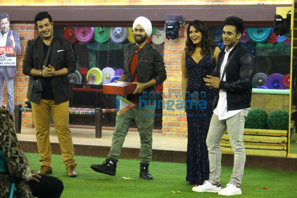 team of fukrey returns on the sets of bigg boss 11 3