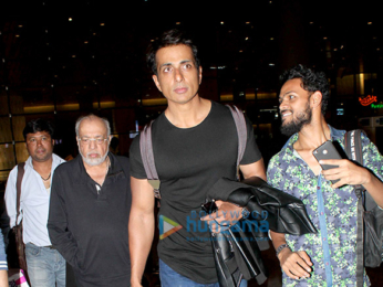 Team of 'Paltan' snapped at the airport