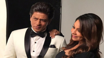 This cute picture of Shah Rukh Khan and Gauri Khan will surely give you relationship goals