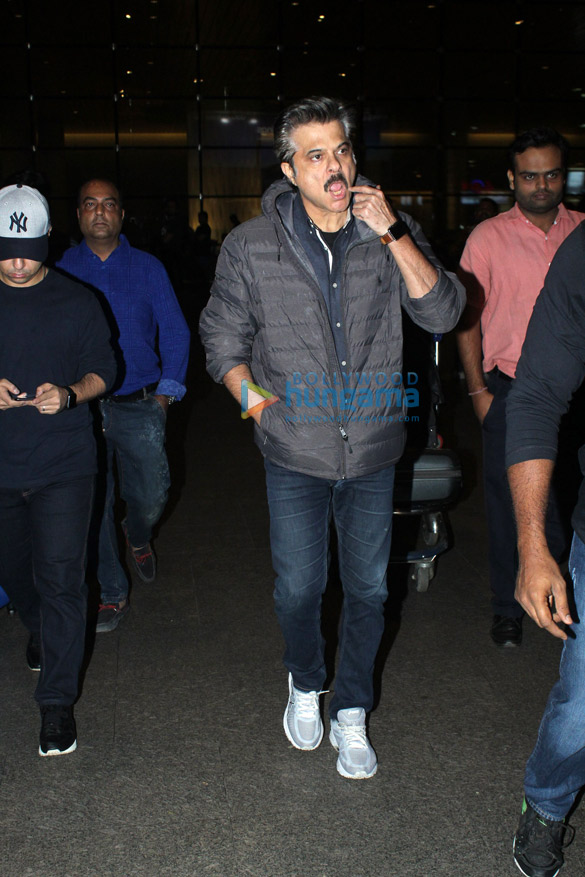 tiger shroff parineeti chopra and others snapped at the airport 2 3