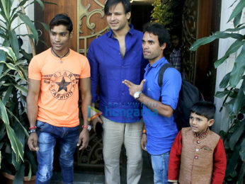 Vivek Oberoi snapped in Juhu