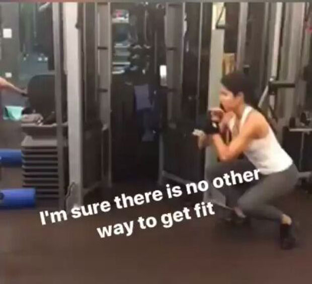 WATCH: Katrina Kaif has a funny way of making her workout routines more exciting! : Bollywood News - Bollywood Hungama WATCH: Katrina Kaif has a funny way of making her workout routines more exciting! : Bollywood News - Bollywood Hungama