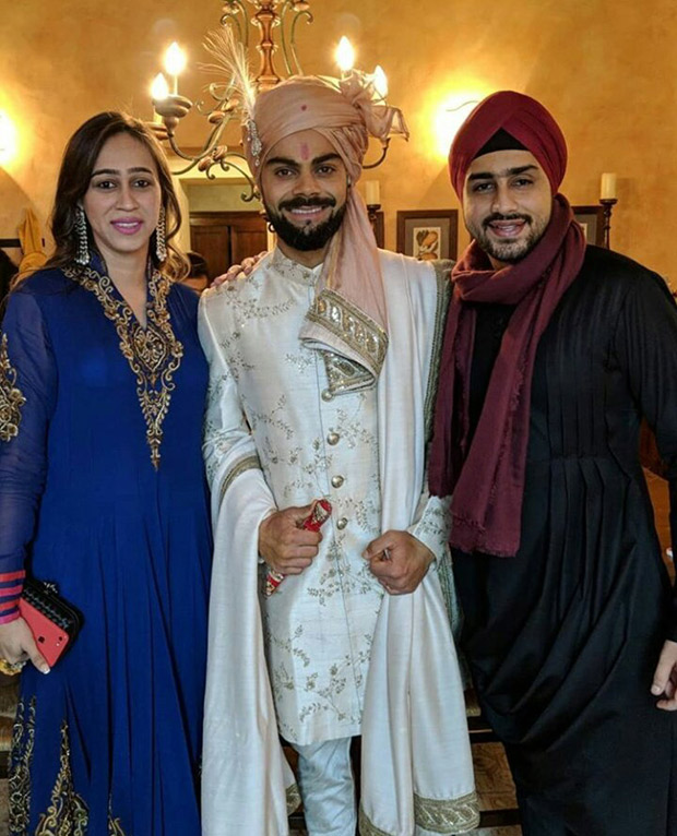 WATCH Virat Kohli left in 'awe' when his bride Anushka Sharma walks down to the aisle (4)