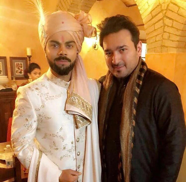 WATCH Virat Kohli left in 'awe' when his bride Anushka Sharma walks down to the aisle (6)