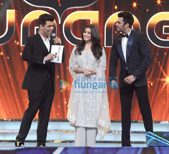 aamir shah rukh amitabh deepika grace umang 2018 12