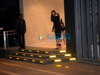 Aishwarya Rai Bachchan, Abhishek Bachchan out with Aradhya for dinner-2