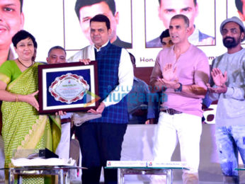 Akshay Kumar and Remo DSouza snapped attending the Versova festival