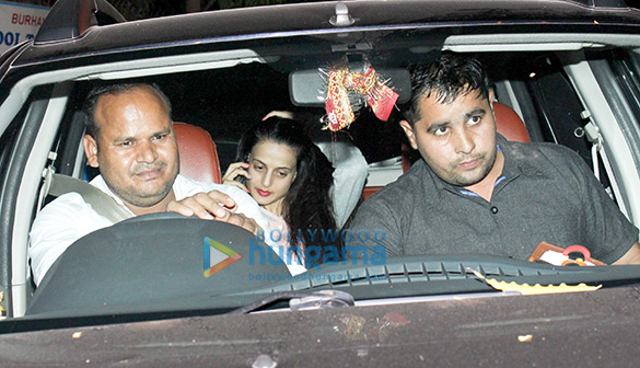 ameesha patel snapped outside kromakay salon in juhu 6