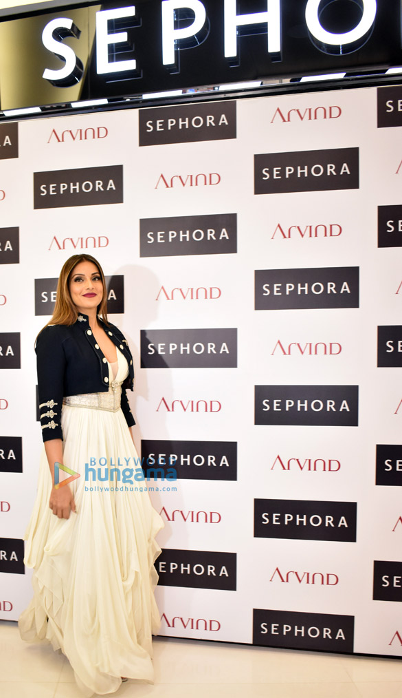 bipasha basu graces the launch of the sephora store in kolkata 4