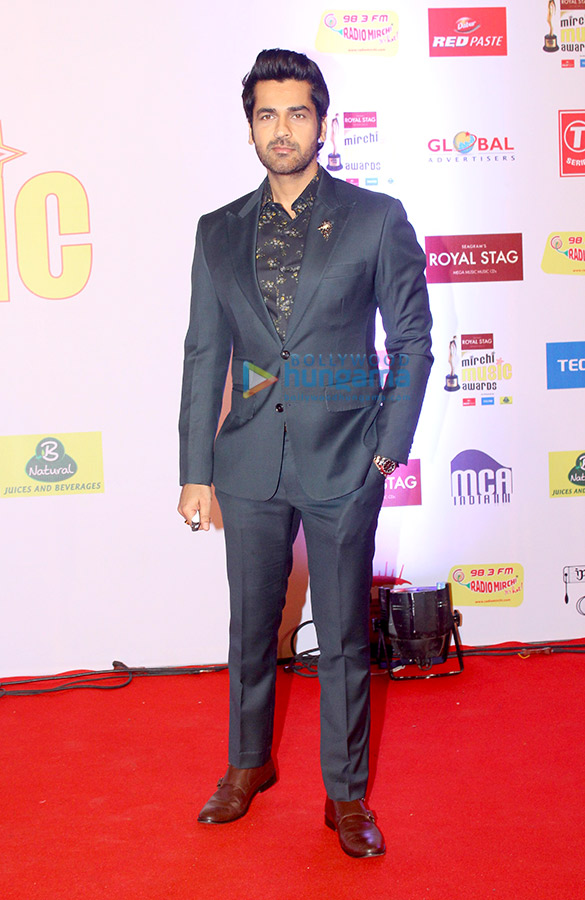 celebs grace the 10th mirchi music awards 25