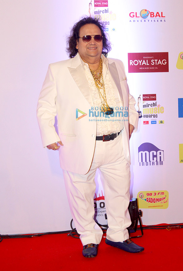 celebs grace the 10th mirchi music awards 34