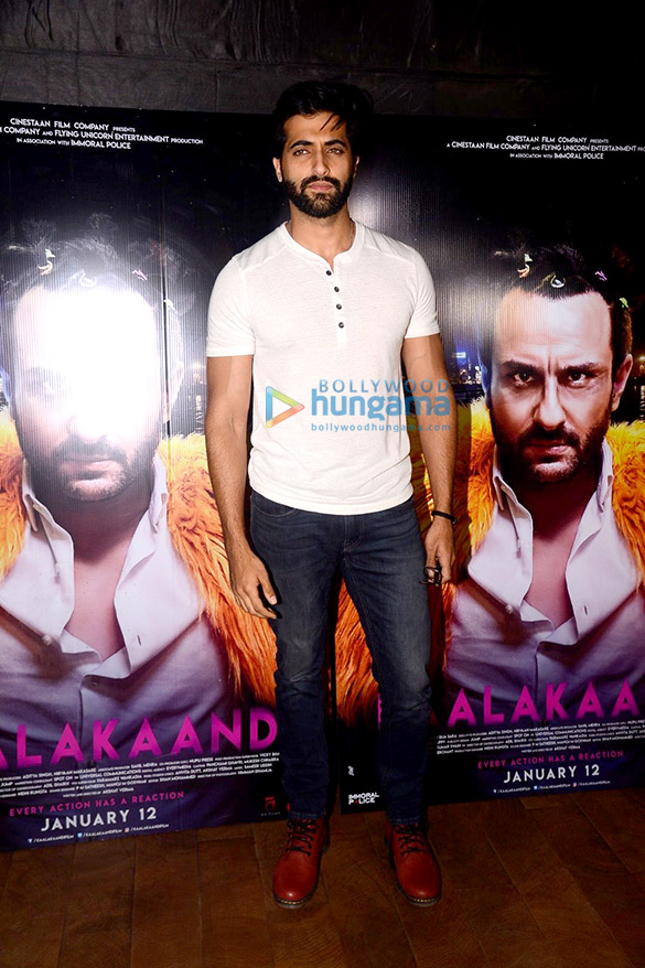celebs grace the special screening of kaalakaandi 4