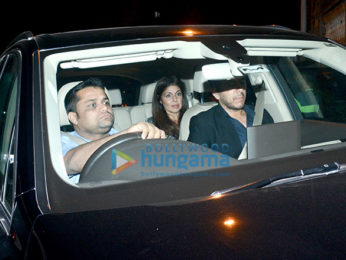 Deepika Padukone, Ranveer Singh, Alia Bhatt, Ranbir Kapoor, Kareena Kapoor Khan, Hrithik Roshan and others attend a bash at Shah Rukh Khan's house