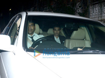 Deepika Padukone, Ranveer Singh, Alia Bhatt, Ranbir Kapoor, Kareena Kapoor Khan, Hrithik Roshan and others attend a bash at Shah Rukh Khan's house