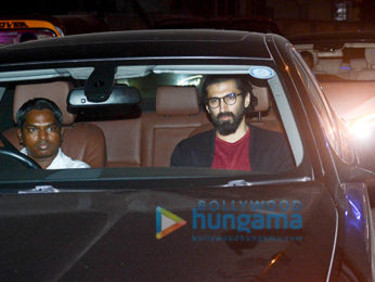 Deepika Padukone, Ranveer Singh, Alia Bhatt, Ranbir Kapoor, Kareena Kapoor Khan, Hrithik Roshan and others attend a bash at Shah Rukh Khan's house