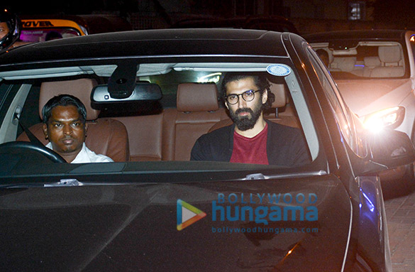 deepika ranveer alia ranbir kareena attend a bash at srks house 5