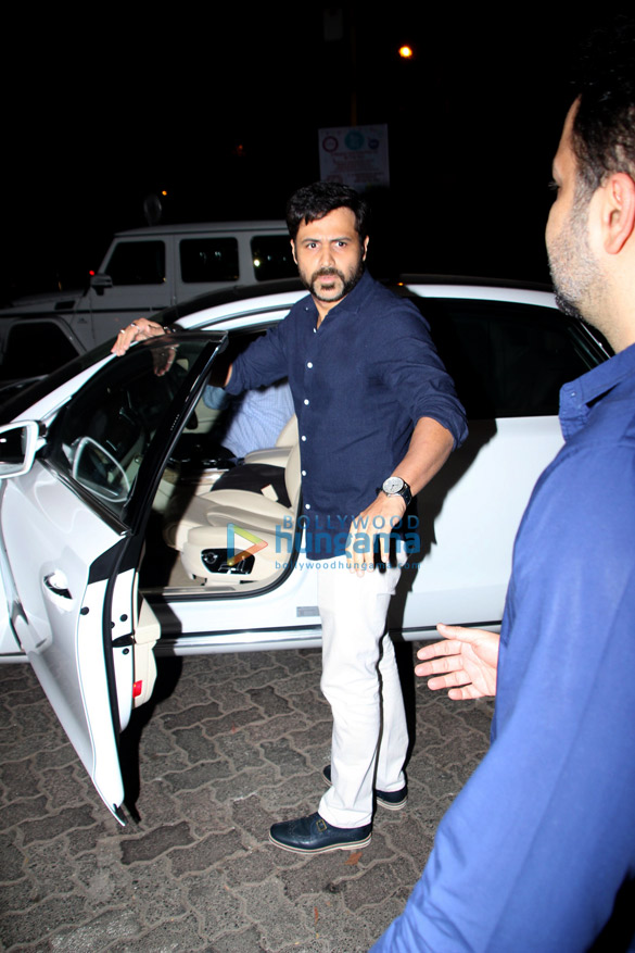 emraan hashmi spotted at otters club bandra 5