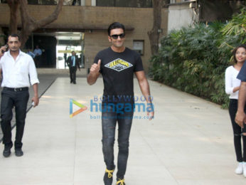 Farhan Akhtar and Ranveer Singh at otters club