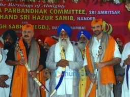 Hrithik Roshan and Rakesh Roshan grace a Sikh community function