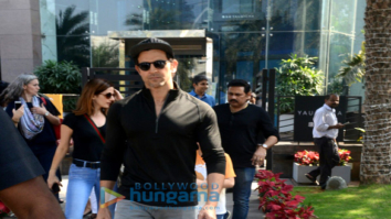 Hrithik Roshan snapped with family at BKC