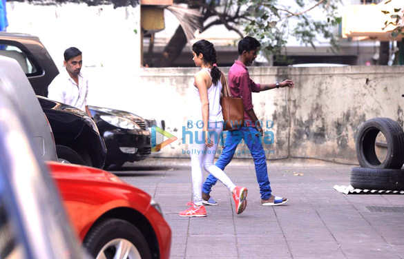 janhvi kapoor snapped at gym 2