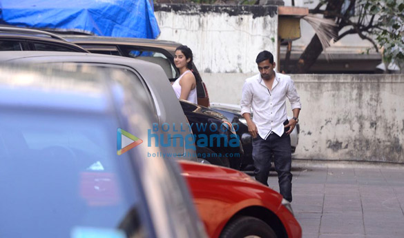 janhvi kapoor snapped at gym 4