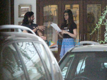 Kriti Sanon spotted at Bandra