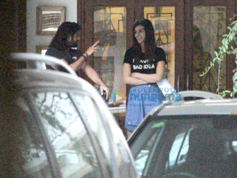 Kriti Sanon spotted at Bandra