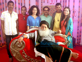 Mahesh Manjrekar, Siddharth Jadhav and others shoot for Marathi film 'Yetay Na Lagnala' at Filmcity