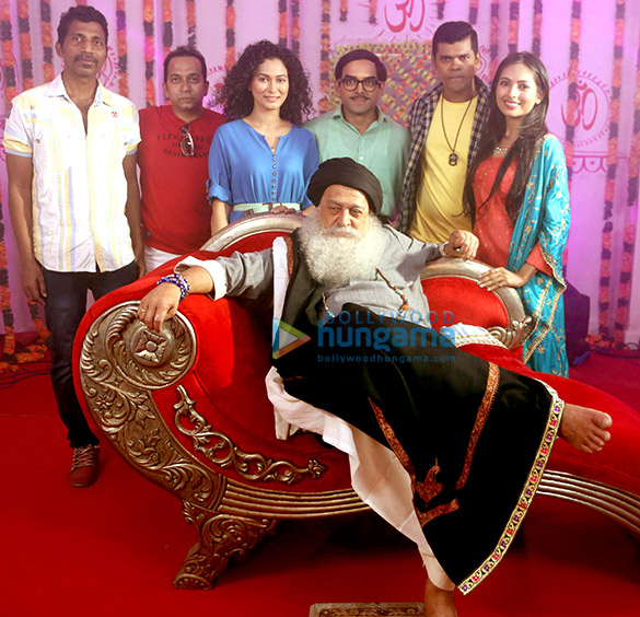 mahesh manjrekar siddharth jadhav and others shoot for marathi film yetay na lagnala at filmcity 1